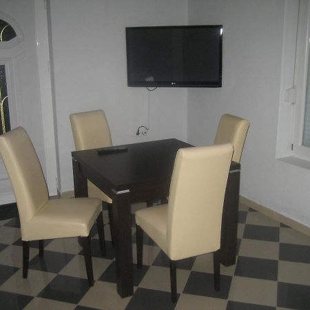 Guest House Vila Mimoza Ulcinj Esterno foto