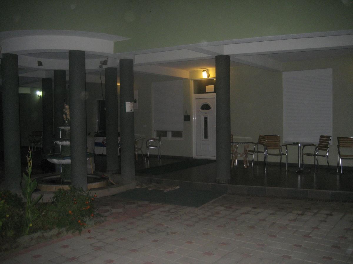 Guest House Vila Mimoza Ulcinj Esterno foto