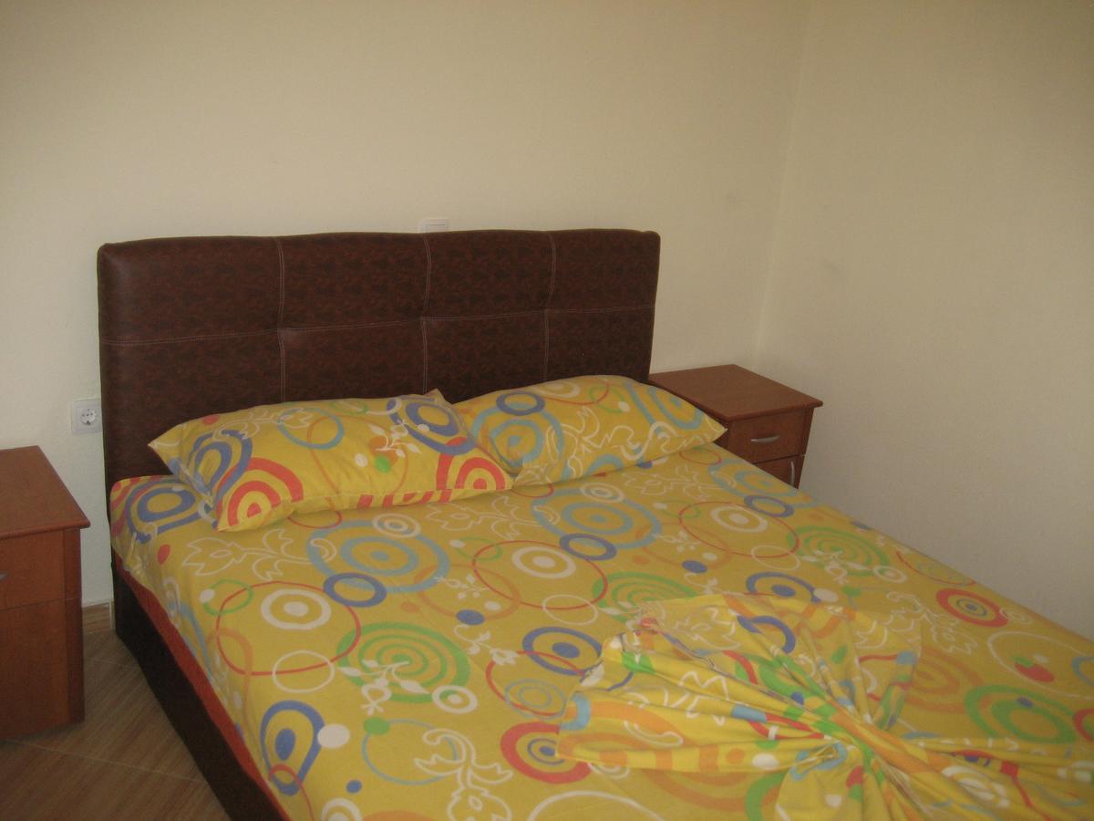 Guest House Vila Mimoza Ulcinj Esterno foto