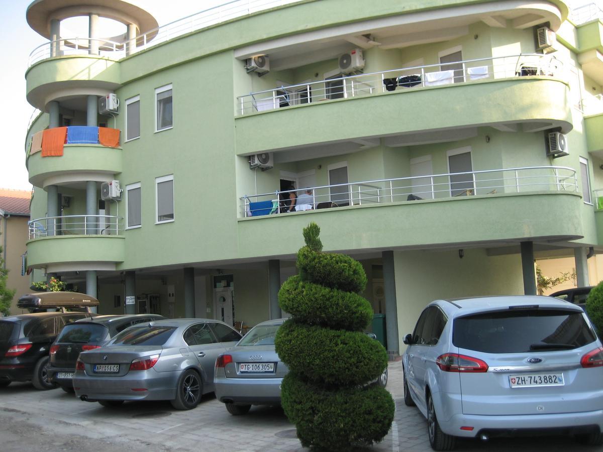 Guest House Vila Mimoza Ulcinj Esterno foto