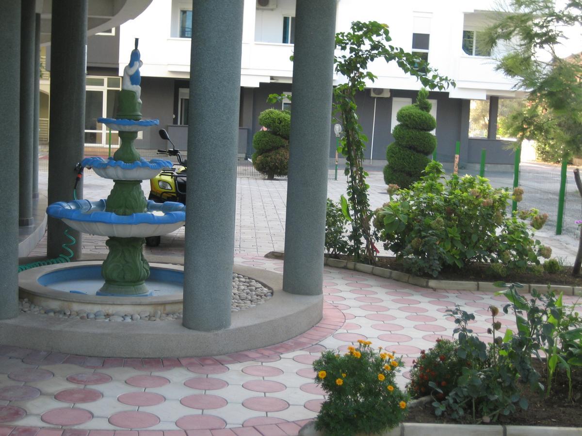 Guest House Vila Mimoza Ulcinj Esterno foto
